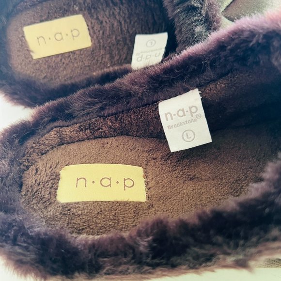 BROOKSTONE Women's Quilted Slip-On Slippers Size Large NIB - Picture 6 of 8